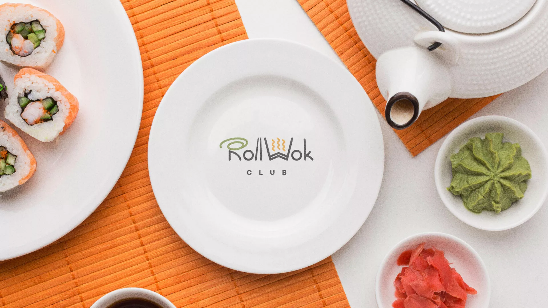 Разработка логотипа и фирменного стиля в Невьянске для суши-бара «Roll Wok Club»